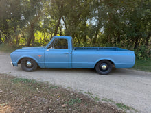 1967 Chevrolet C10 LWB Pickup
