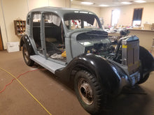 1935 Ford Deluxe Sedan                                                            Springfield, MN,,Schwanke Engines LLC- Schwanke Engines LLC