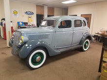 1935 Ford Deluxe Sedan                                                            Springfield, MN,,Schwanke Engines LLC- Schwanke Engines LLC